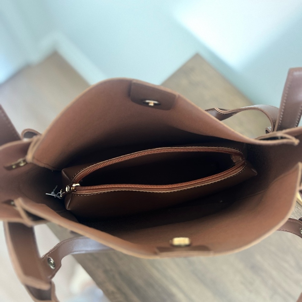 Purse - Picture 4 of 4